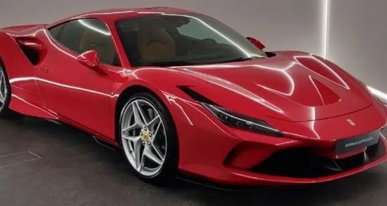 Photo 1 : Ferrari F8 2021 Essence