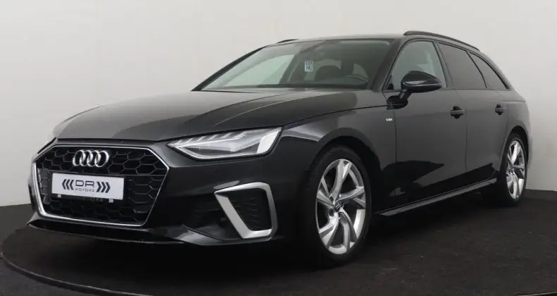 Photo 1 : Audi A4 2019 Diesel