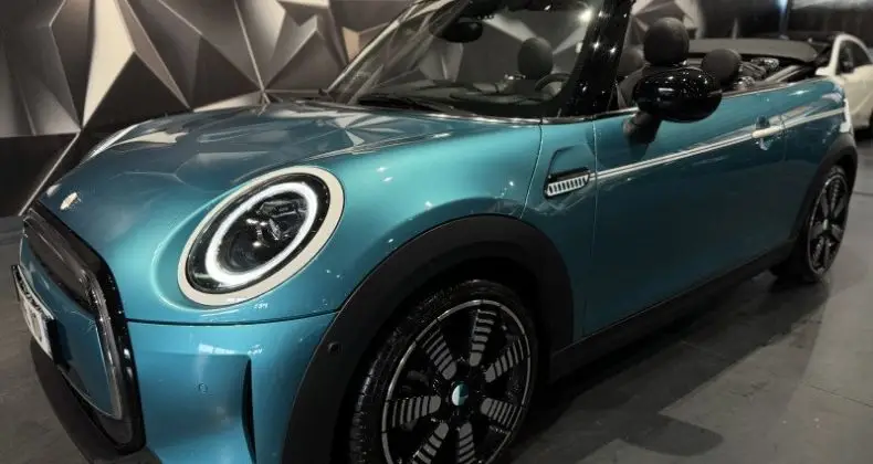 Photo 1 : Mini Cabrio 2023 Petrol