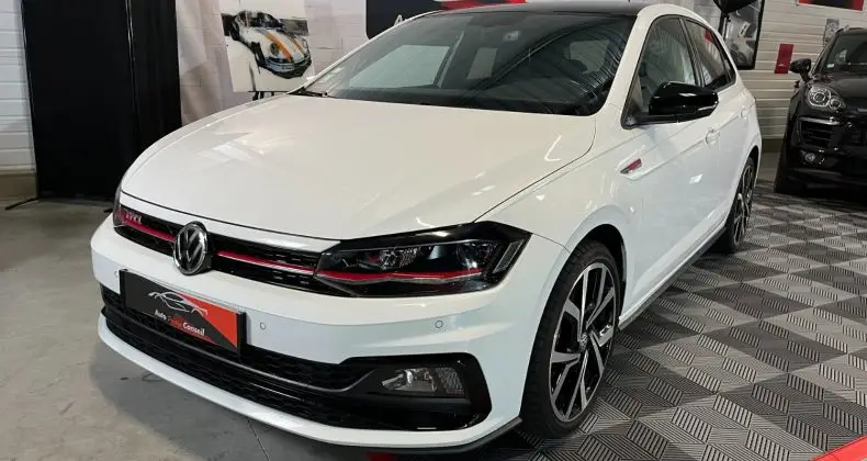 Photo 1 : Volkswagen Polo 2020 Petrol