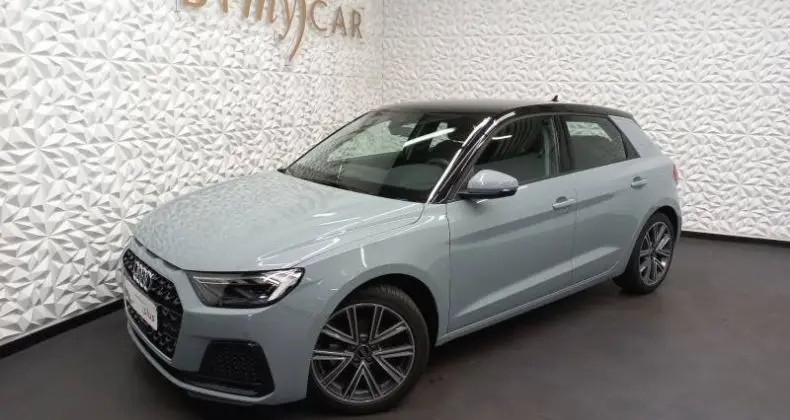 Photo 1 : Audi A1 2024 Petrol