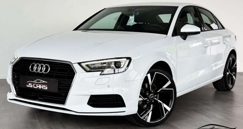 Photo 1 : Audi A3 2019 Petrol