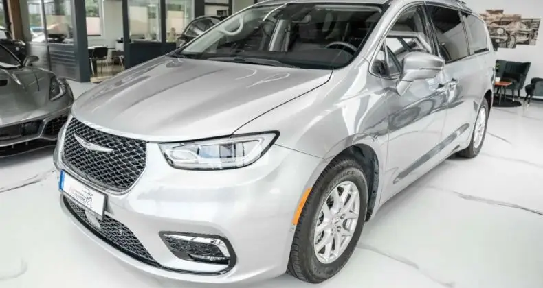 Photo 1 : Chrysler Pacifica 2021 Petrol