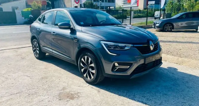 Photo 1 : Renault Arkana 2023 Essence