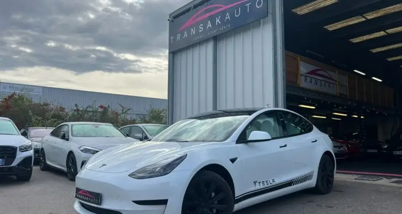 Photo 1 : Tesla Model 3 2023 Non renseigné