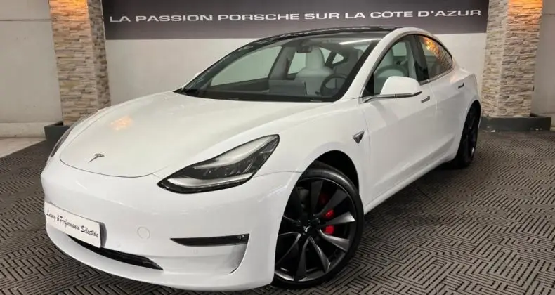 Photo 1 : Tesla Model 3 2020 Électrique