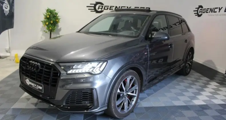 Photo 1 : Audi Q7 2020 Hybrid