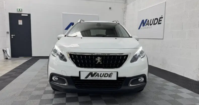 Photo 1 : Peugeot 2008 2019 Essence