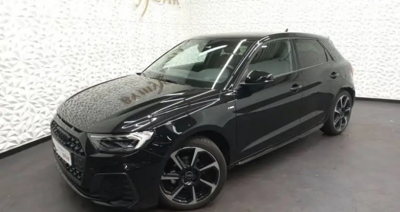 Photo 1 : Audi A1 2024 Petrol