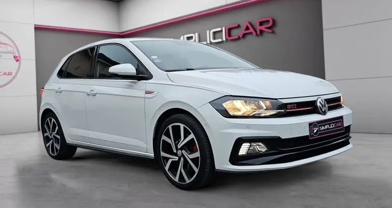 Photo 1 : Volkswagen Polo 2018 Essence