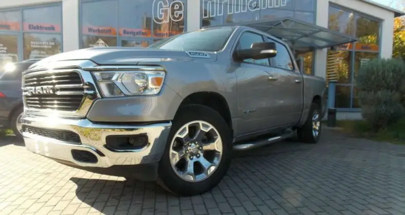 Photo 1 : Dodge Ram 2019 Petrol