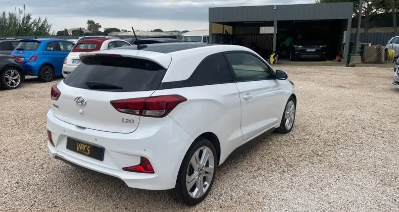 Photo 1 : Hyundai I20 2016 Petrol