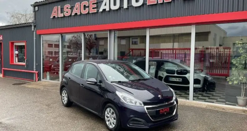 Photo 1 : Peugeot 208 2019 Petrol