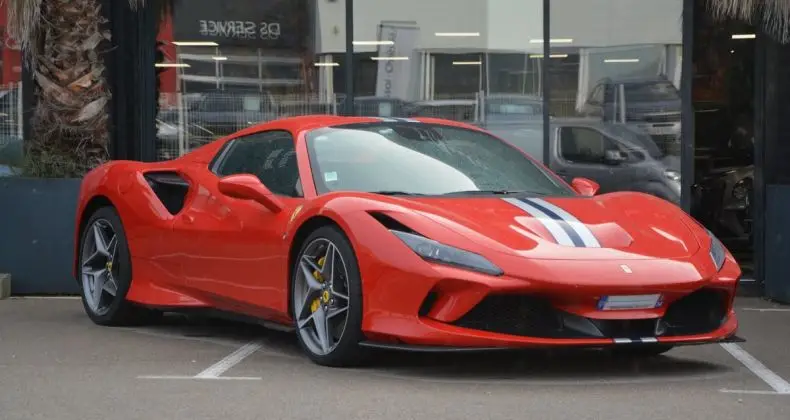 Photo 1 : Ferrari F8 2023 Essence