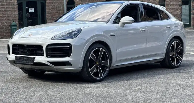 Photo 1 : Porsche Cayenne 2022 Hybrid