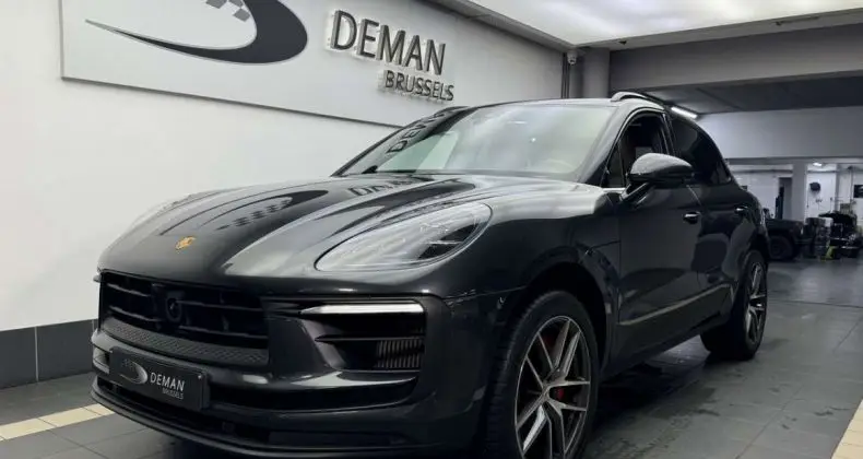 Photo 1 : Porsche Macan 2022 Essence