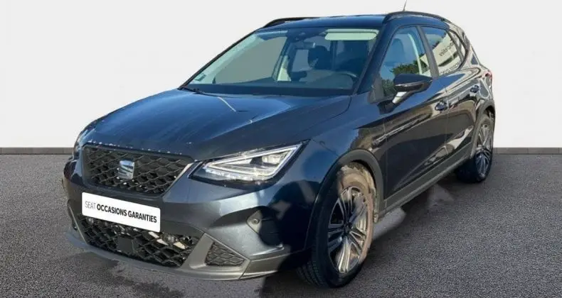 Photo 1 : Seat Arona 2023 Petrol