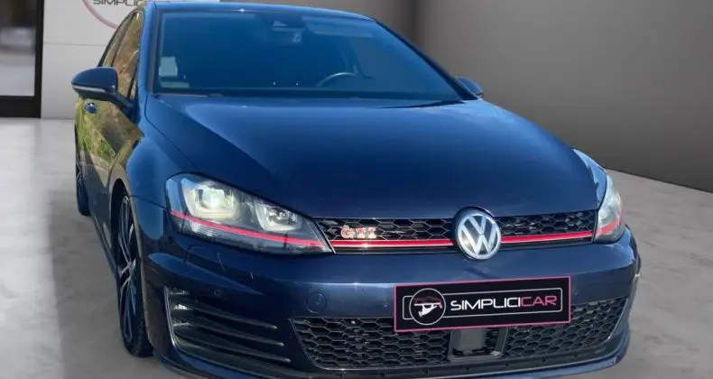 Photo 1 : Volkswagen Golf 2016 Essence