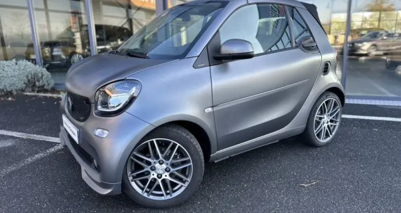 Photo 1 : Smart Fortwo 2017 Petrol