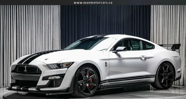 Photo 1 : Ford Mustang 2022 Petrol