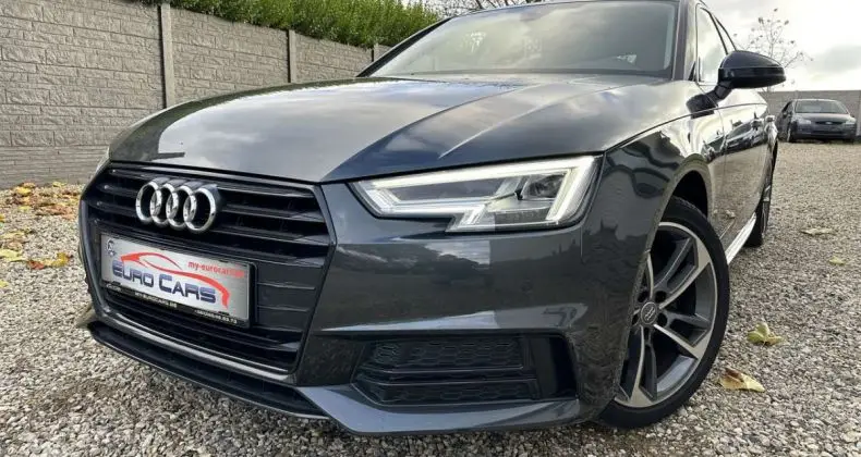 Photo 1 : Audi A4 2018 Petrol