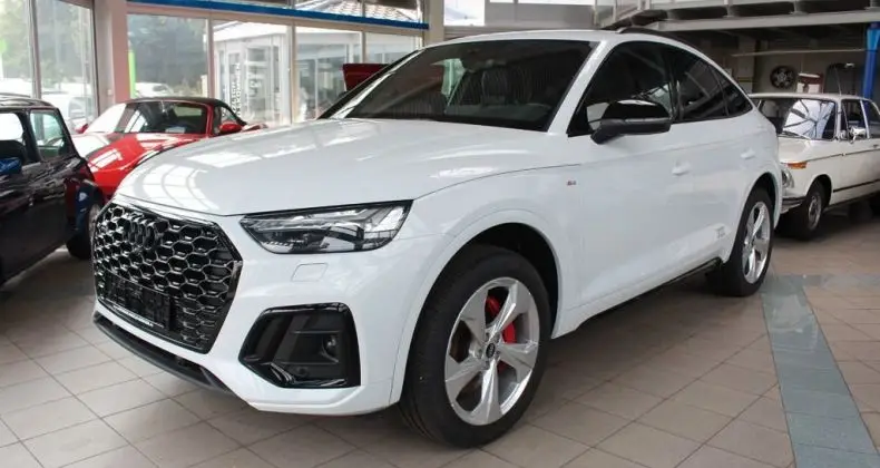 Photo 1 : Audi Q5 2021 Hybrid