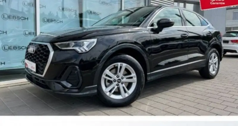 Photo 1 : Audi Q3 2020 Essence