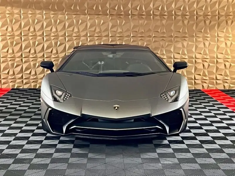 Used Lamborghini Aventador ad : Year 2015, 2050 km | Reezocar