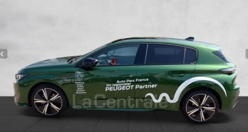 Photo 1 : Peugeot 308 2022 Petrol