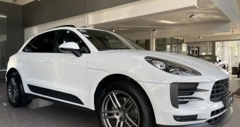 Photo 1 : Porsche Macan 2020 Essence