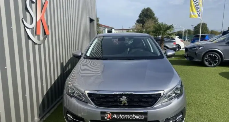 Photo 1 : Peugeot 308 2019 Petrol