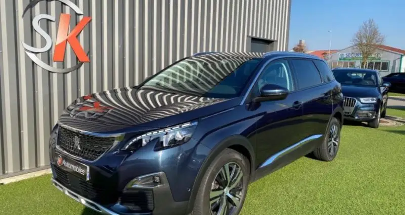 Photo 1 : Peugeot 5008 2018 Petrol