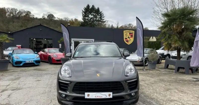 Photo 1 : Porsche Macan 2018 Essence