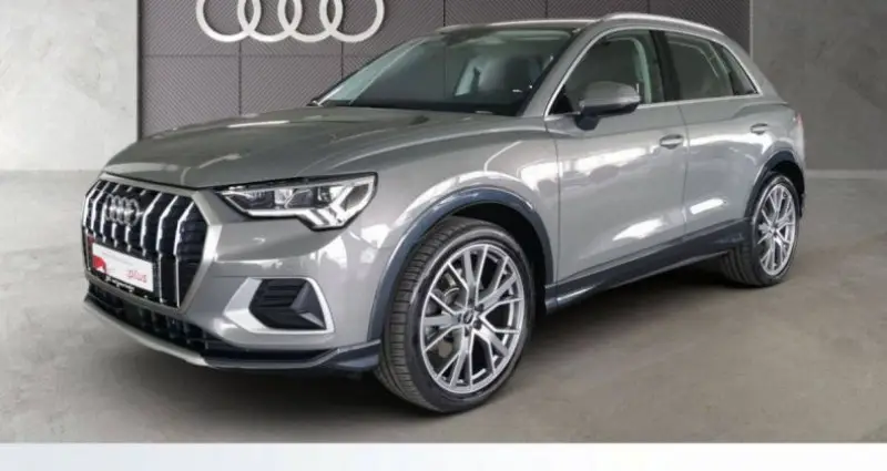 Photo 1 : Audi Q3 2019 Petrol