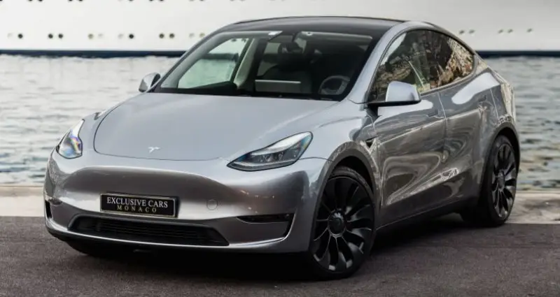 Photo 1 : Tesla Model Y 2023 Électrique