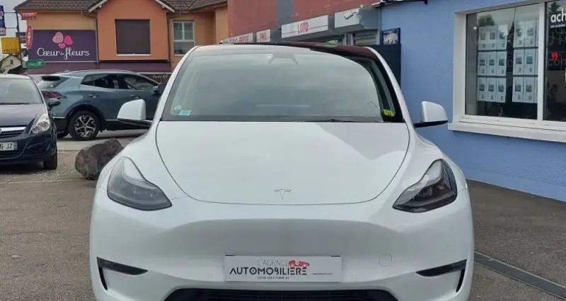 Photo 1 : Tesla Model Y 2022 Électrique