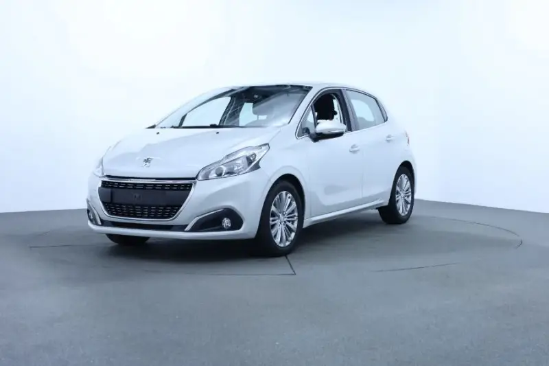 Photo 1 : Peugeot 208 2019 Petrol