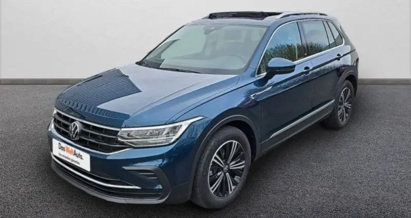 Photo 1 : Volkswagen Tiguan 2024 Petrol