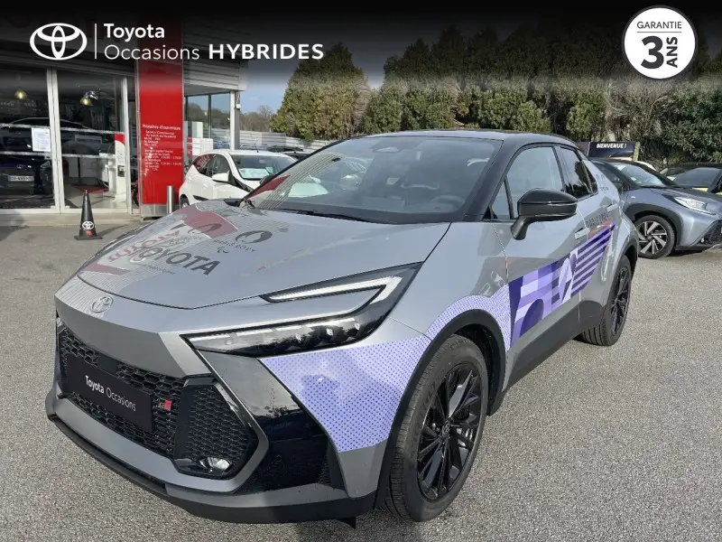 Photo 1 : Toyota C-hr 2024 Petrol