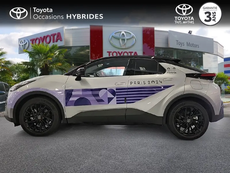 Photo 1 : Toyota C-hr 2024 Petrol