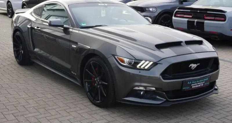 Photo 1 : Ford Mustang 2016 Petrol