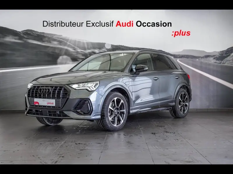 Photo 1 : Audi Q3 2023 Essence