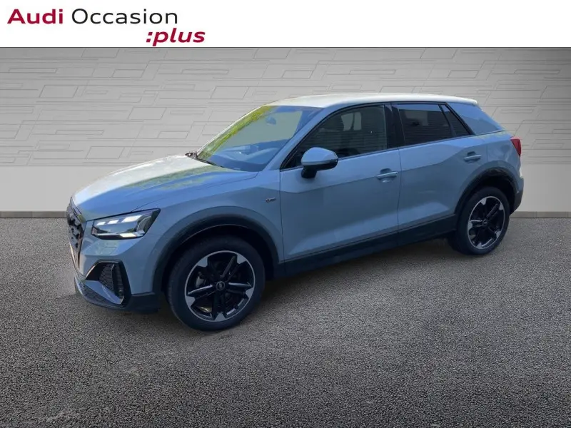 Photo 1 : Audi Q2 2024 Petrol