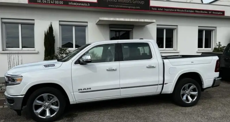 Photo 1 : Dodge Ram 2023 Petrol