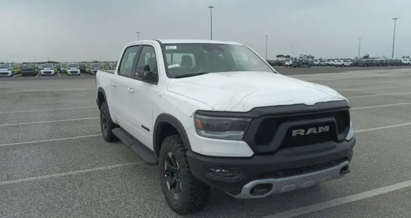 Photo 1 : Dodge Ram 2022 Petrol