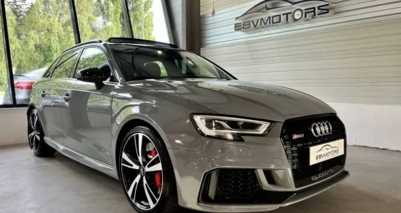 Photo 1 : Audi Rs3 2018 Essence