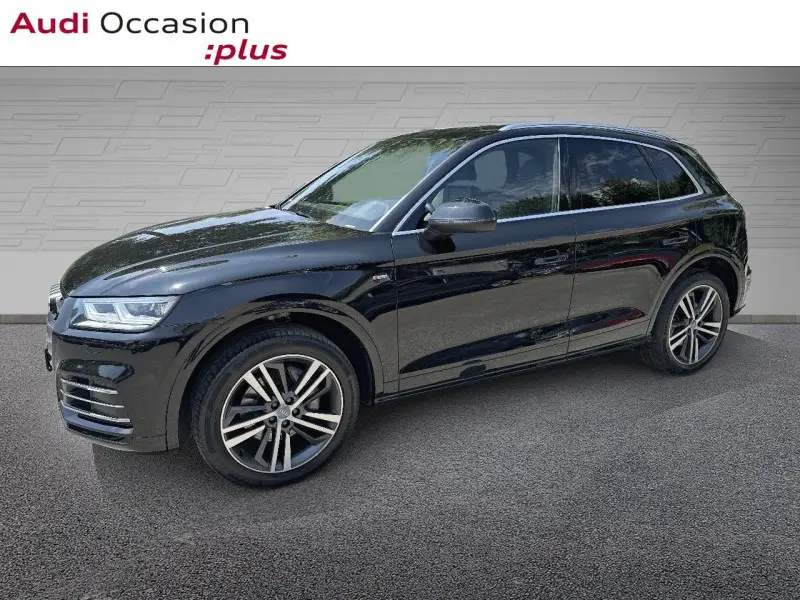 Photo 1 : Audi Q5 2020 Essence