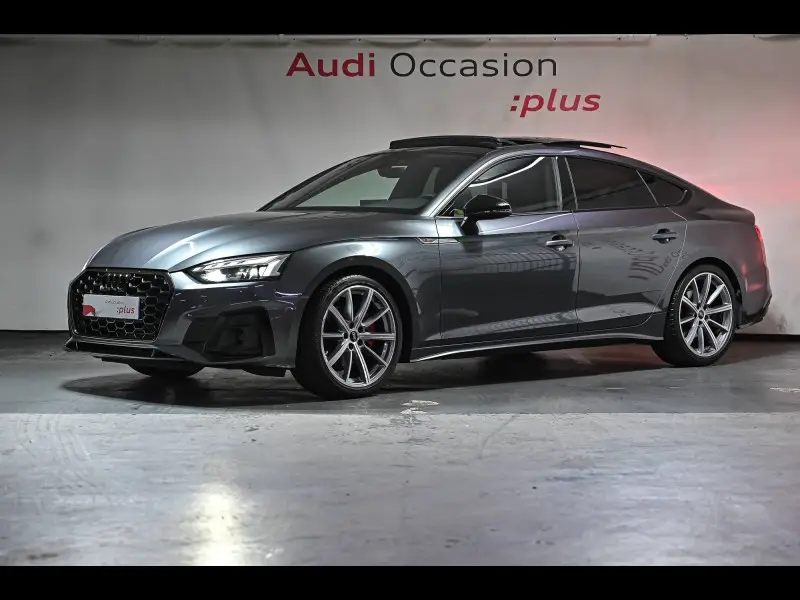 Photo 1 : Audi A5 2023 Petrol