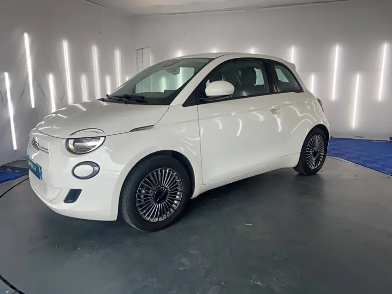 Photo 1 : Fiat 500 2022 Electric