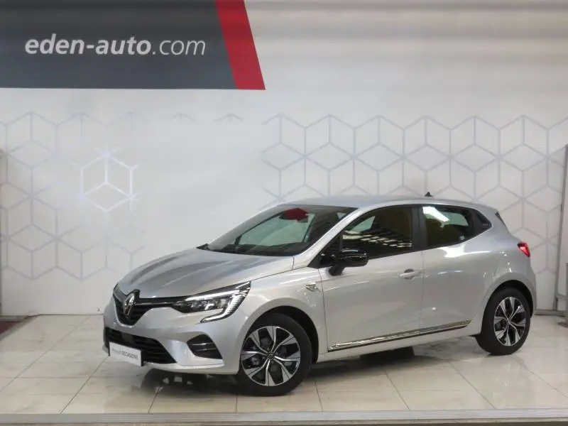 Photo 1 : Renault Clio 2023 Petrol